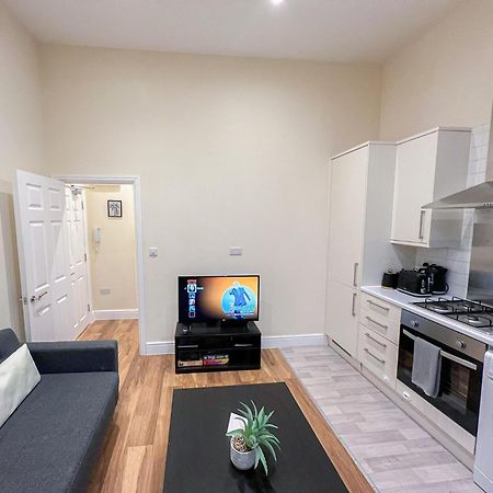 Charming 2-Bedroom Flat In Shepherd'S Bush, Near Hammersmith Лондон Экстерьер фото
